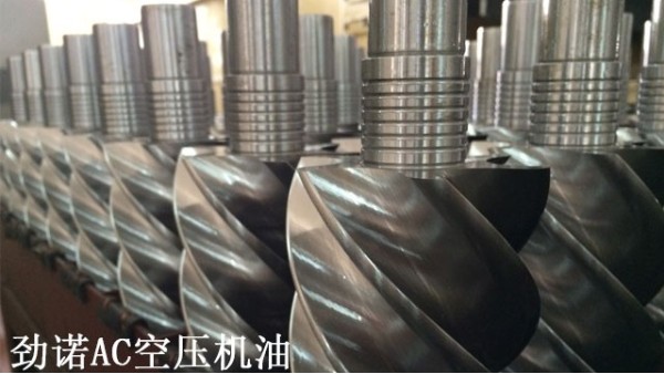 淺談空壓機油變黑怎么辦，不看后悔！